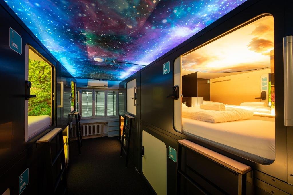 capsule hotel lucerne2